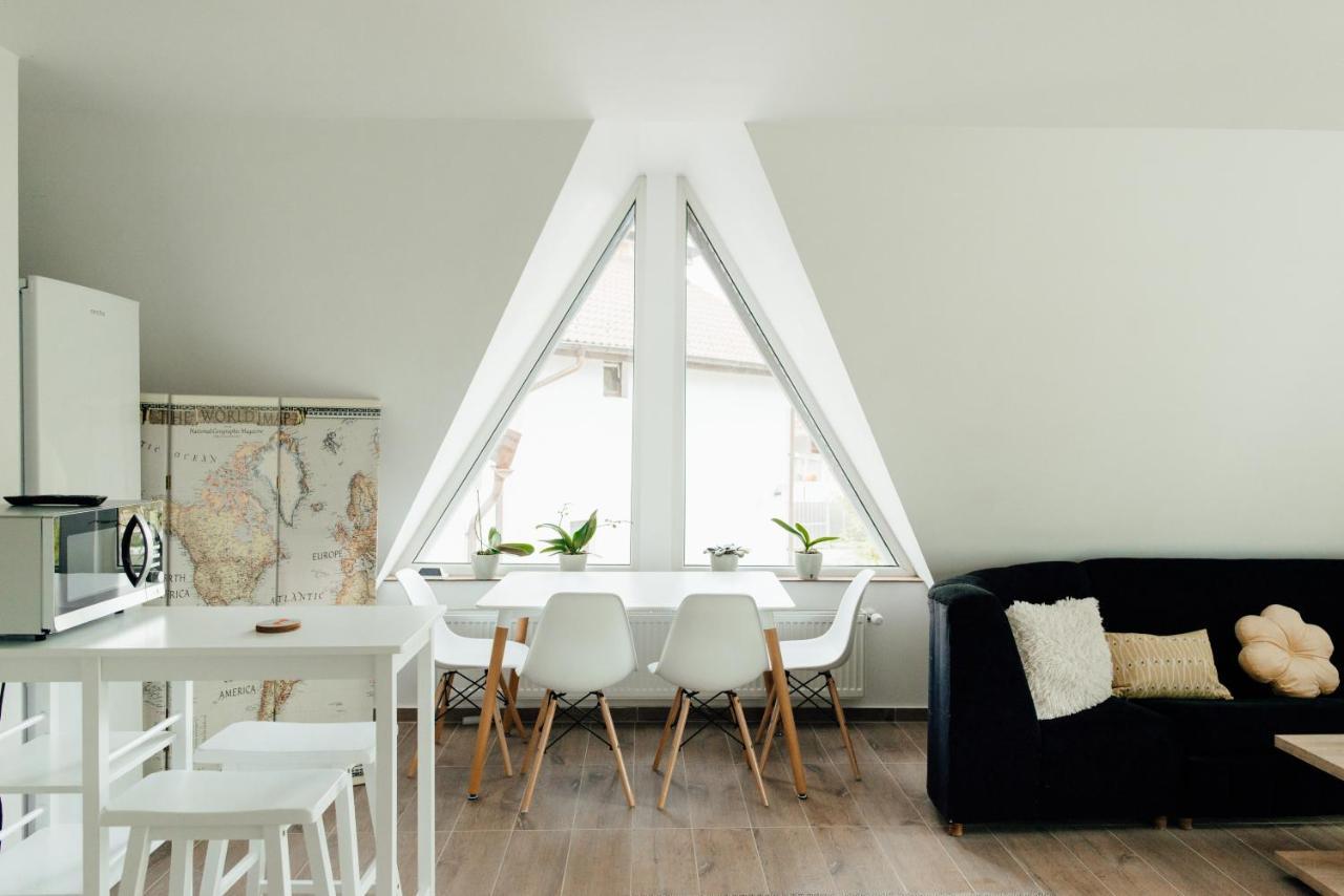 Autentic Adorabil Apartment Albestii Paminteni Bagian luar foto
