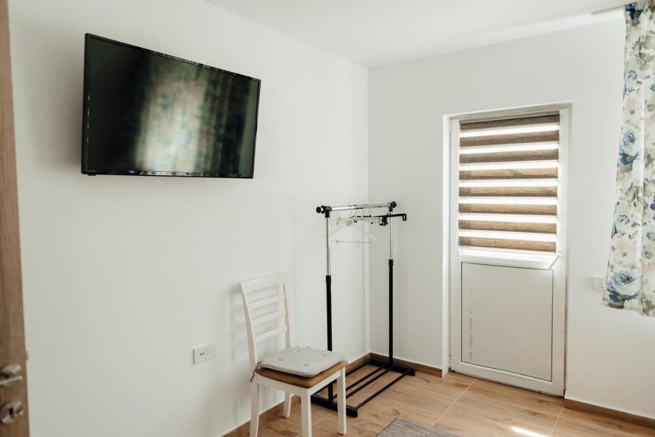 Autentic Adorabil Apartment Albestii Paminteni Bagian luar foto