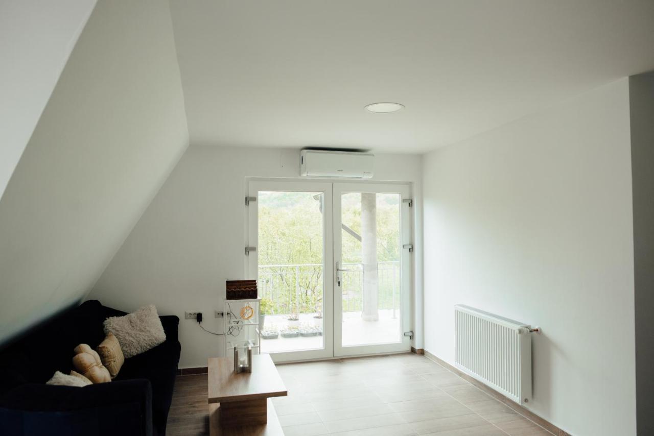 Autentic Adorabil Apartment Albestii Paminteni Bagian luar foto