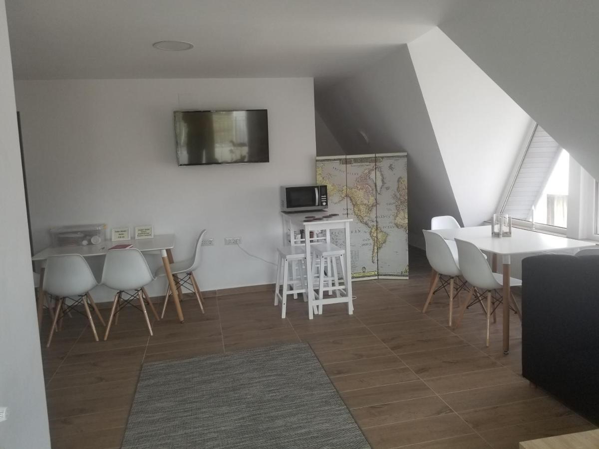 Autentic Adorabil Apartment Albestii Paminteni Bagian luar foto
