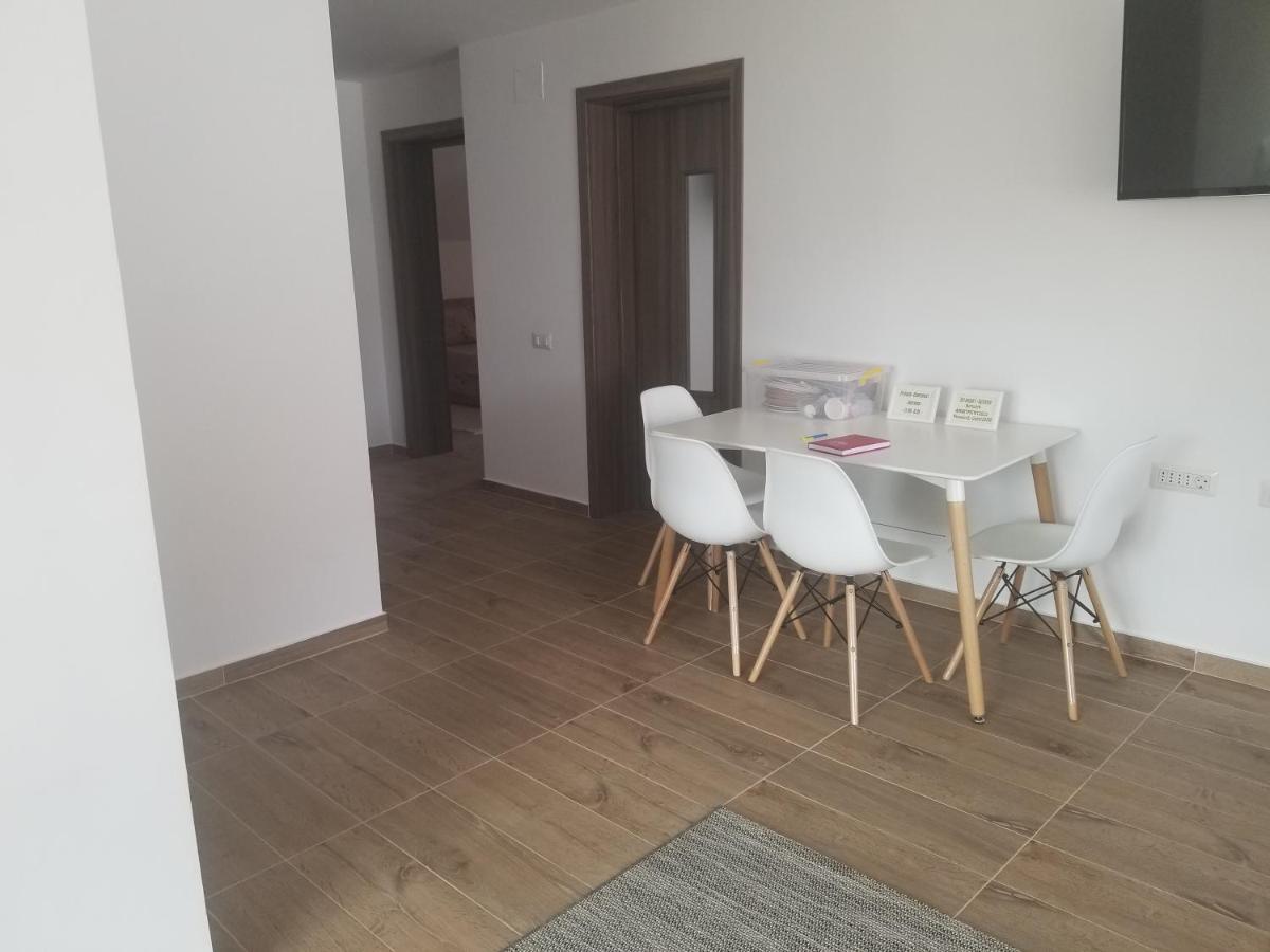 Autentic Adorabil Apartment Albestii Paminteni Bagian luar foto