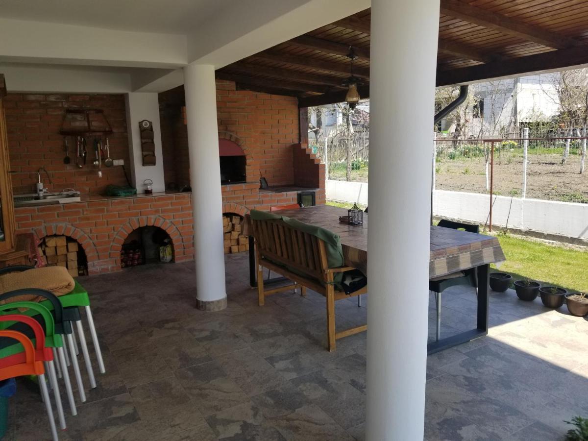 Autentic Adorabil Apartment Albestii Paminteni Bagian luar foto