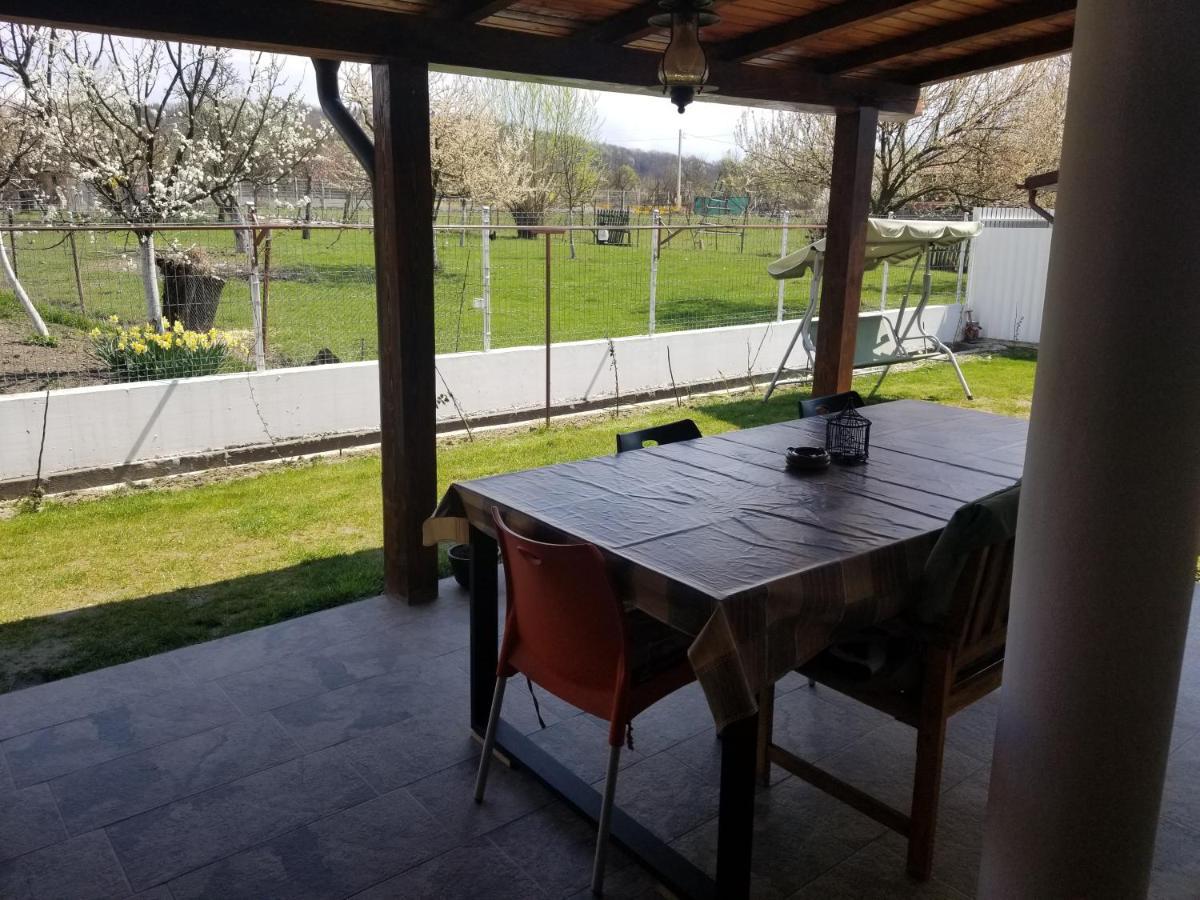 Autentic Adorabil Apartment Albestii Paminteni Bagian luar foto