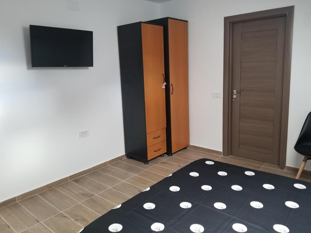 Autentic Adorabil Apartment Albestii Paminteni Bagian luar foto
